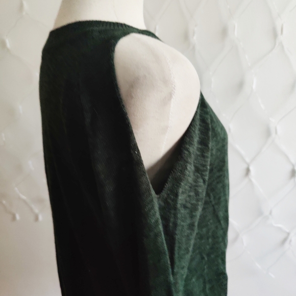 Cold Shoulder Knit Sweater Top / Forest Green / Fits Med/Large - Picture 3 of 4